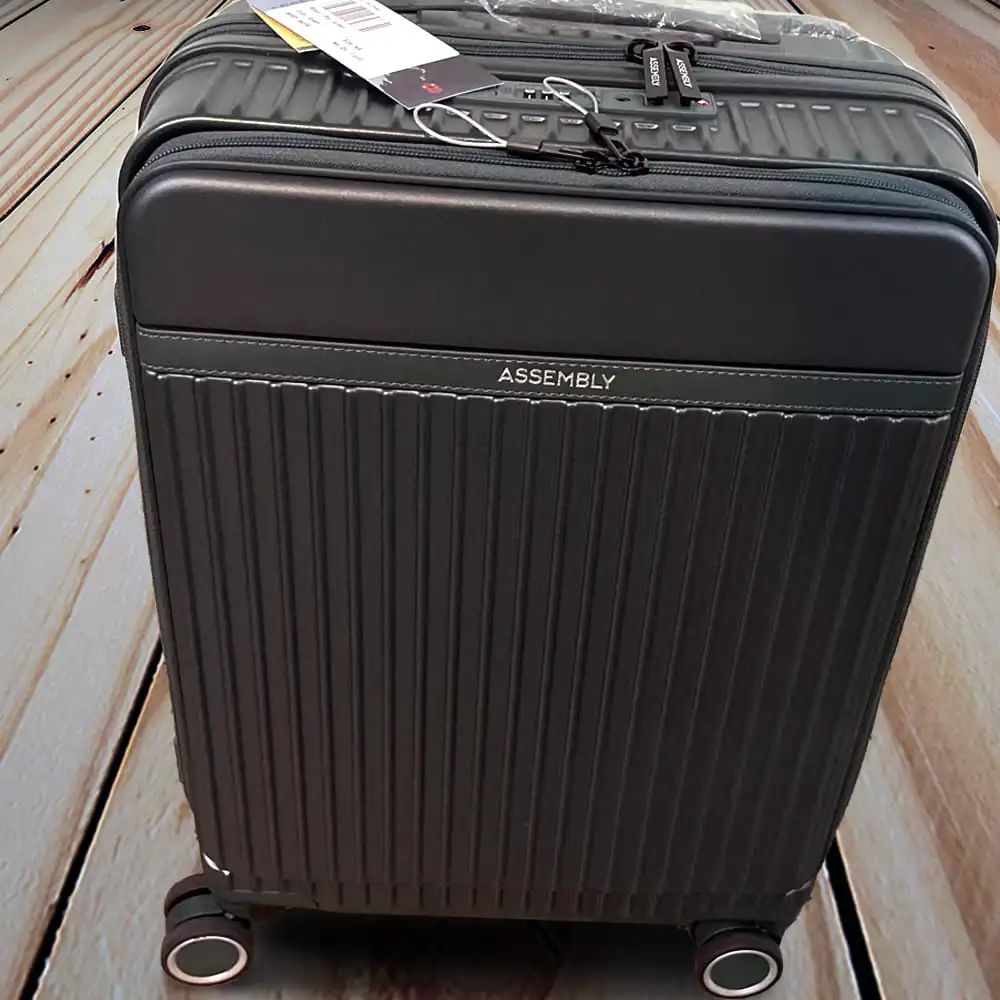 THE ASSEMBLY 28-inch Hard Side Trolley Luggage Bag Review