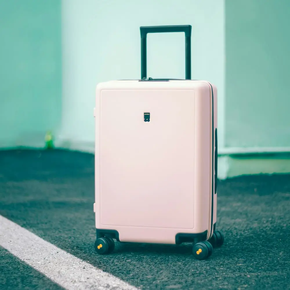 Top Mistakes Travelers Make When Buying Luggage