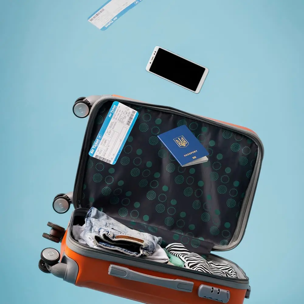 Top Mistakes Travelers Make When Buying Luggage